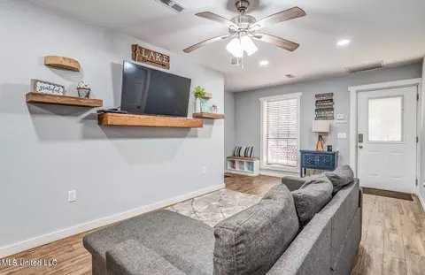 Living - 77 County Road 333, Iuka, MS 38852 photo 3 of 3
