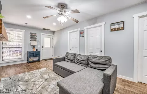 Living - 77 County Road 333, Iuka, MS 38852 photo 1 of 3