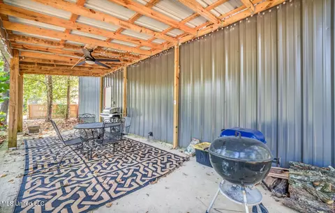 Exterior - 77 County Road 333, Iuka, MS 38852 photo 5 of 7
