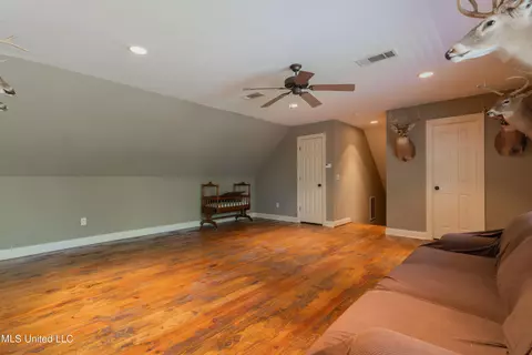 Living - 130 Keith Ln, Clinton, MS 39056 photo 11 of 11