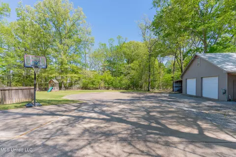 Exterior - 130 Keith Ln, Clinton, MS 39056 photo 32 of 37