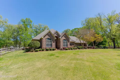 Exterior - 130 Keith Ln, Clinton, MS 39056 photo 5 of 37