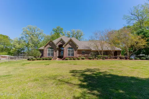 Exterior - 130 Keith Ln, Clinton, MS 39056 photo 2 of 37