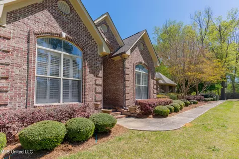 Exterior - 130 Keith Ln, Clinton, MS 39056 photo 11 of 37