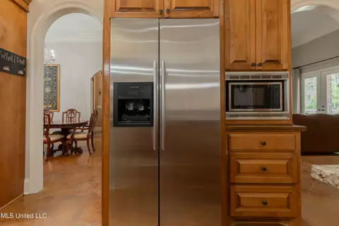 Kitchen - 130 Keith Ln, Clinton, MS 39056 photo 10 of 10