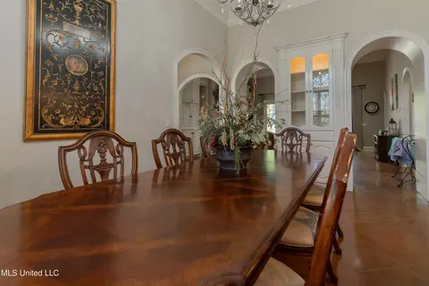 Dining - 130 Keith Ln, Clinton, MS 39056 photo 4 of 7