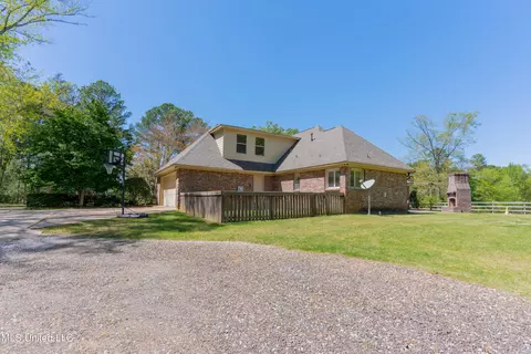 Exterior - 130 Keith Ln, Clinton, MS 39056 photo 30 of 37