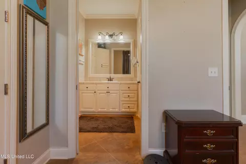 Bath - 130 Keith Ln, Clinton, MS 39056 photo 7 of 14