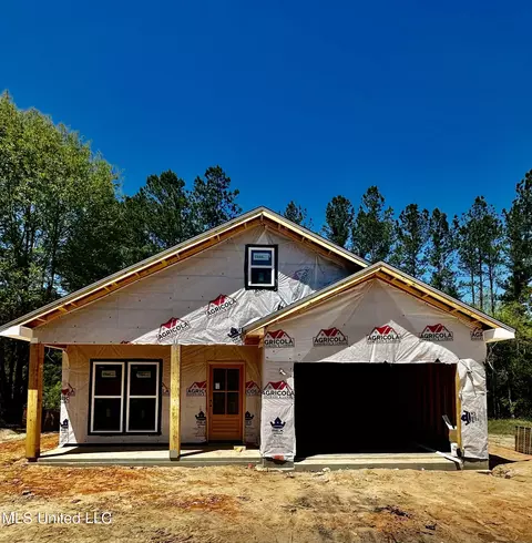 5613 Jeremy Ln, Vancleave, MS 39565