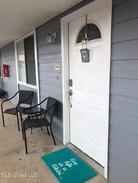 1664 Beach Blvd #118, Biloxi, MS 39531