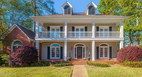 Exterior - 1433 Highland Park Dr, Jackson, MS 39211 photo 2 of 9