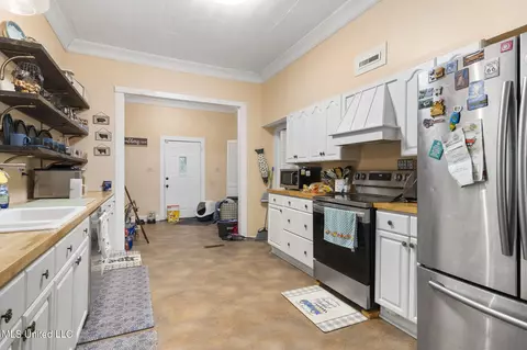 Kitchen - 121 Ellis Hodge Rd, Lucedale, MS 39452 photo 1 of 2