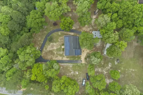 Exterior - 121 Ellis Hodge Rd, Lucedale, MS 39452 photo 4 of 11