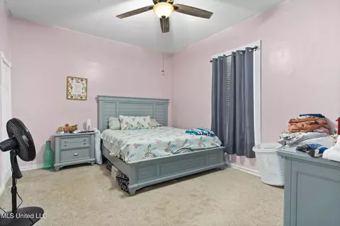 Bedroom - 121 Ellis Hodge Rd, Lucedale, MS 39452 photo 2 of 3