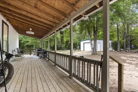 Exterior - 121 Ellis Hodge Rd, Lucedale, MS 39452 photo 7 of 11