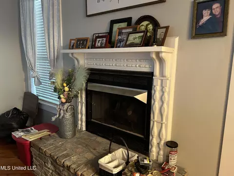 Living - 121 Ellis Hodge Rd, Lucedale, MS 39452 photo 5 of 5