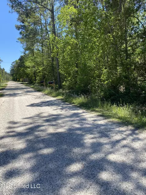 0 W Jones St, Bay Saint Louis, MS 39520