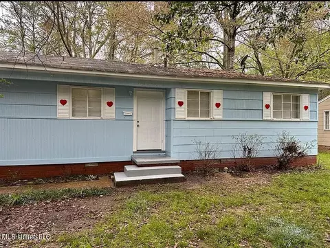 1027 Woody Dr, Jackson, MS 39212 photo 1