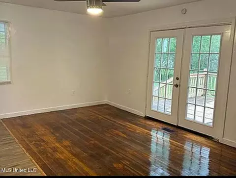1027 Woody Dr, Jackson, MS 39212 photo 3