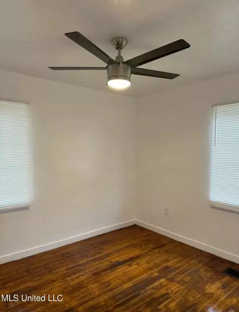 1027 Woody Dr, Jackson, MS 39212 photo 11