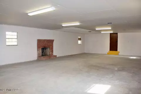 Exterior - 1208 Barton Agricola Rd, Lucedale, MS 39452 photo 4 of 15