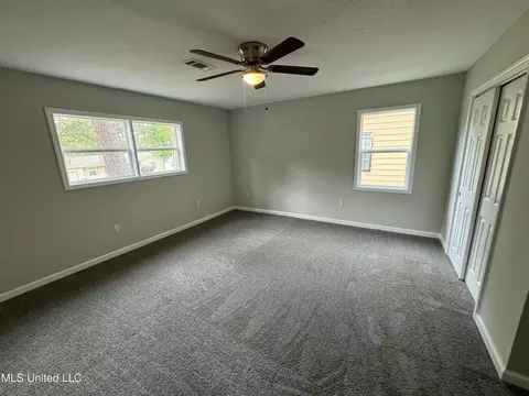 742 Montclair Pl, Jackson, MS 39206 photo 9