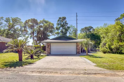347 Lynn Dr, Biloxi, MS 39531