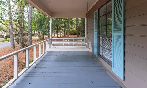 Exterior - 545 Dixton Dr, Brandon, MS 39047 photo 6 of 14