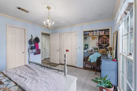 Bedroom - 1615 Sheffield Dr, Jackson, MS 39211 photo 5 of 12