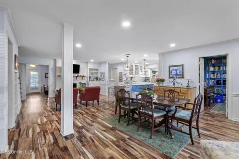 Dining - 1615 Sheffield Dr, Jackson, MS 39211 photo 1 of 4