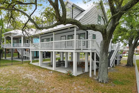 244 W Beach Blvd, Long Beach, MS 39560