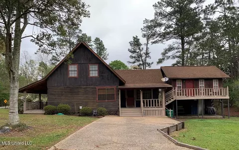 105 W Side Cir, Carriere, MS 39426
