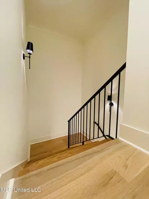 Entry Way - 478 Whittington Cir, Madison, MS 39110 photo 4 of 5