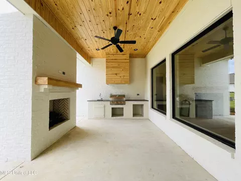 Exterior - 478 Whittington Cir, Madison, MS 39110 photo 5 of 9