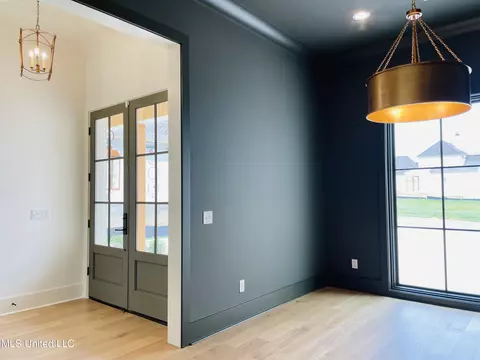 Entry Way - 478 Whittington Cir, Madison, MS 39110 photo 1 of 5