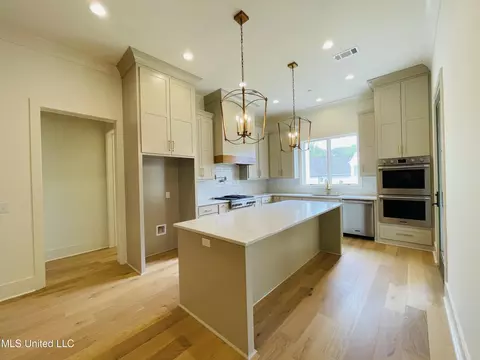 Kitchen - 478 Whittington Cir, Madison, MS 39110 photo 1 of 7