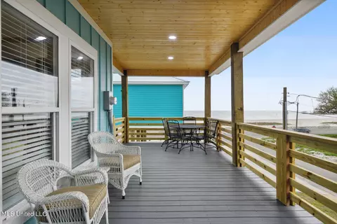 Exterior - 605 S Nicholson Ave, Long Beach, MS 39560 photo 2 of 2
