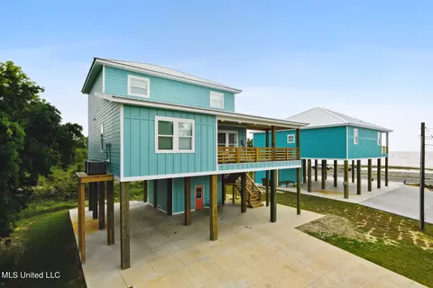 Exterior - 605 S Nicholson Ave, Long Beach, MS 39560 photo 1 of 2