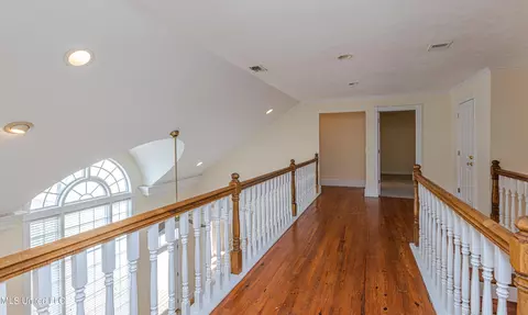 Entry Way - 280 Mccullough Ln, Flora, MS 39071 photo 7 of 9