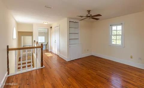 Dining - 280 Mccullough Ln, Flora, MS 39071 photo 1 of 1