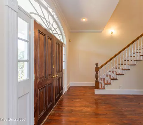 Entry Way - 280 Mccullough Ln, Flora, MS 39071 photo 2 of 9