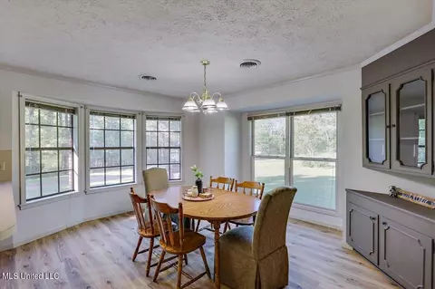 Dining - 1248 Lee Ln, Raymond, MS 39154 photo 1 of 2