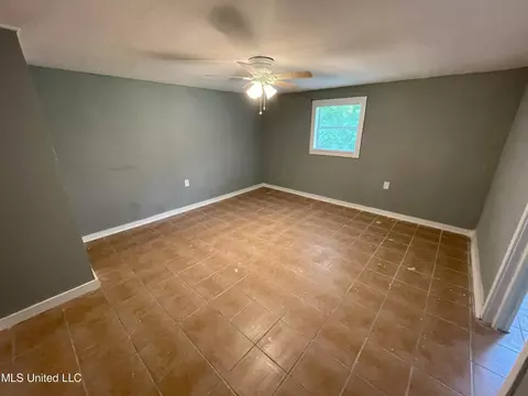 244 Southbrook Dr, Jackson, MS 39211 photo 8