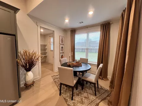 Dining - 6944 Sunrise Loop S, Olive Branch, MS 38654 photo 2 of 2