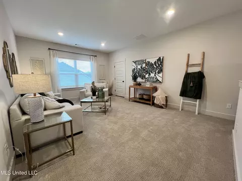 Living - 6944 Sunrise Loop S, Olive Branch, MS 38654 photo 3 of 3