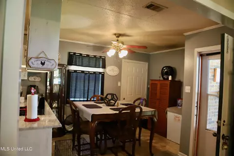 440 Stapp St, Wiggins, MS 39577 photo 6