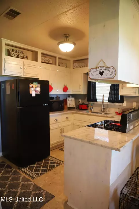 440 Stapp St, Wiggins, MS 39577 photo 7