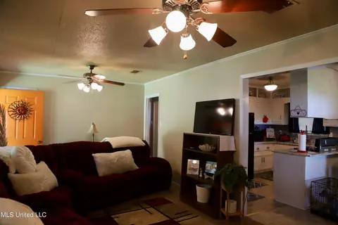 440 Stapp St, Wiggins, MS 39577 photo 5