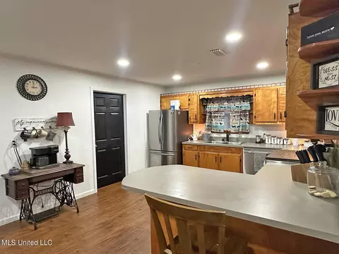 Kitchen - 137 Louis Ln, Lucedale, MS 39452 photo 1 of 4