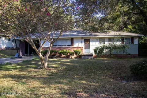 344 Cummins St, Jackson, MS 39204